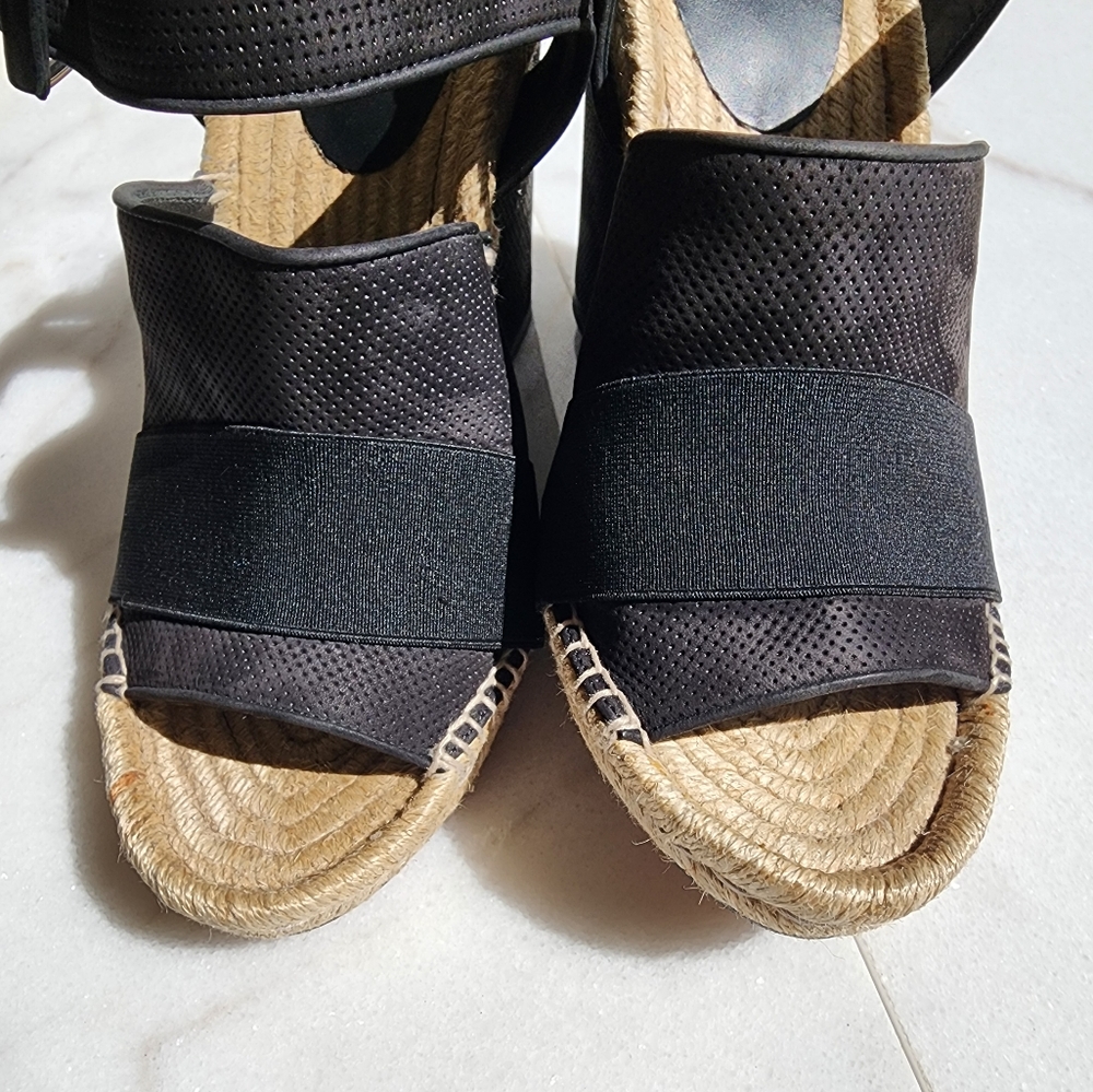 Balenciaga Sandal - Picture 5 of 8